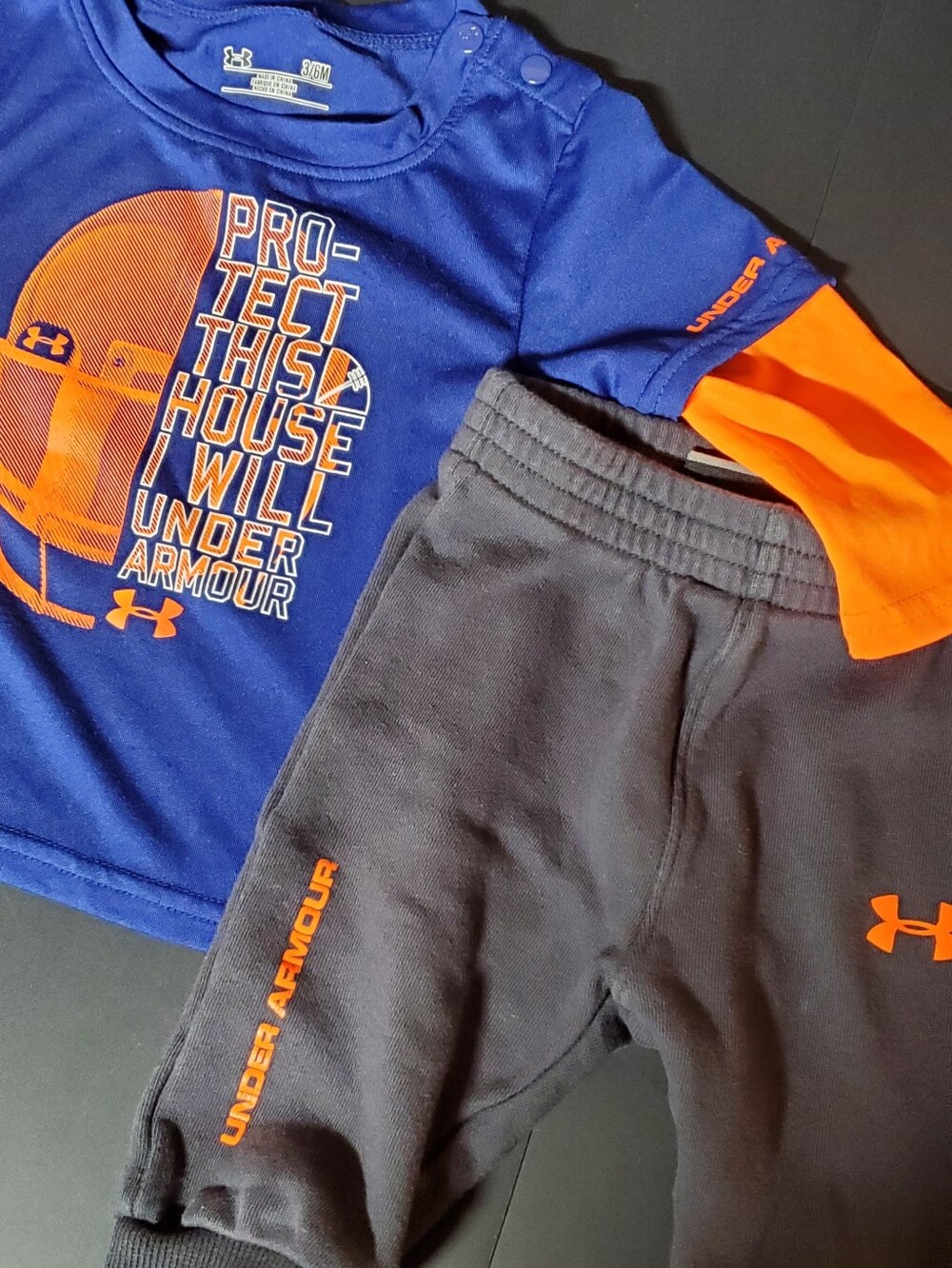 UNDER ARMOR 2PC Athletic Outfit 3-6MOS Blue/Orange Shirt & Orange/Gray Pants